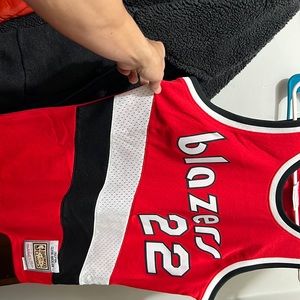 Clyde Drexler Mitchell and ness swing man jersey